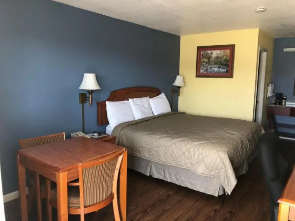 Gold Key Inn 9